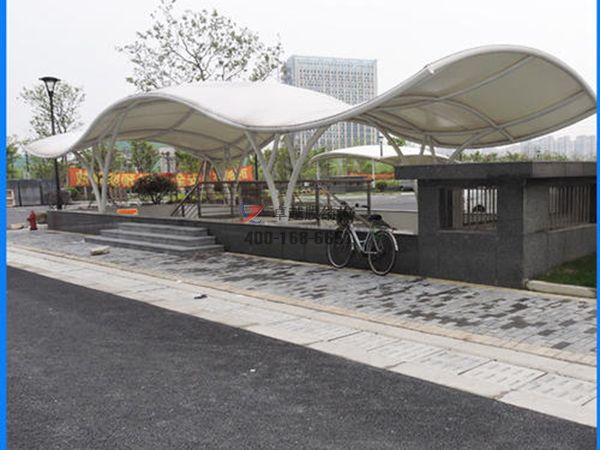 婁底市膜結(jié)構(gòu)地下車(chē)庫(kù)出入口【婁底工程建設(shè)公司等】專業(yè)生產(chǎn)廠家